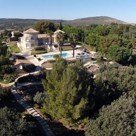 Vue Mer-piscine-jacuzzi-billard-homecinema 4*