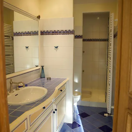 Vue Mer-piscine-jacuzzi-billard-homecinema 4* Mireval