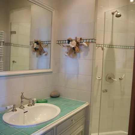 Hotel Vue Mer-piscine-jacuzzi-billard-homecinema Mireval